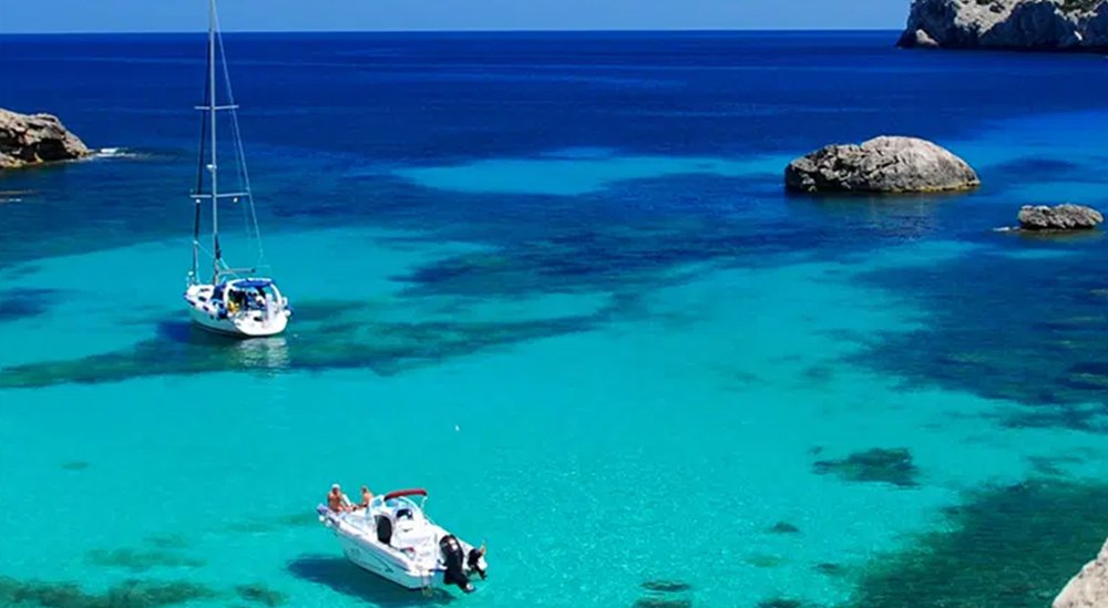 Discovering the Mediterranean: Mallorca Boat Rental Adventures