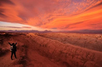 Full day Altiplanic Lagoons + Red stones viewpoint + Salar de Atacama-bookicharter.com